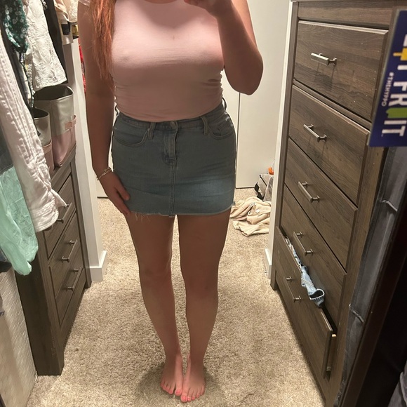 Distressed High waisted Jean Skirt - Picture 6 of 6